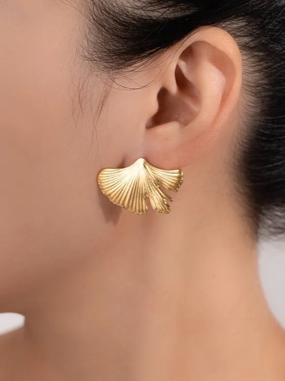 Elegant Gold Ginkgo Leaf Stud Earrings.